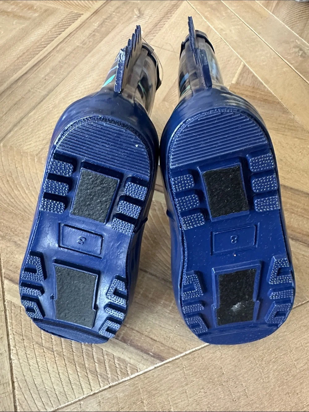 Kids Navy Shark Rain Boots Waterproof Size 8 NWT Rubber Wellies